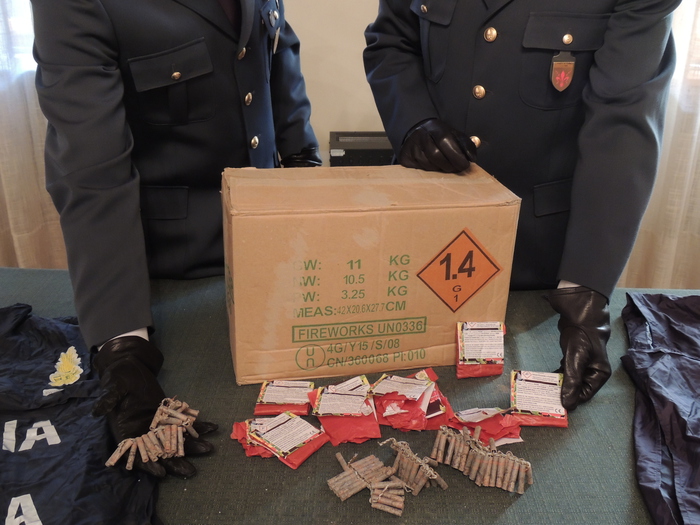 Fuochi d'artificio sequestrati a Siena