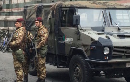 Parà della Folgore nell'Operazione strade sicure a Firenze