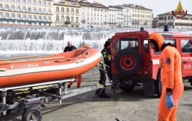 I sommozzatori dei Vigili del Fuoco hanno recuperato il corpo in mezzo al fiume