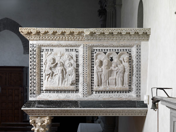 Firenze, ambone proveniente dalla Chiesa di San Pier Scheraggio (Foto concessa da Mount Tabor)