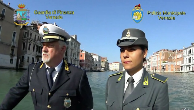 Guardia di Finanza e Polizia Municipale contro i furbetti a Venezia