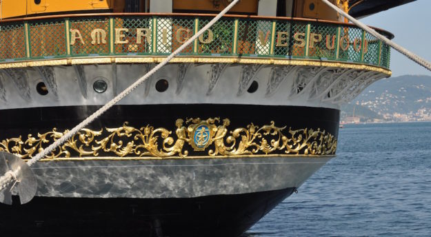 La poppa della Nave Scuola Vespucci