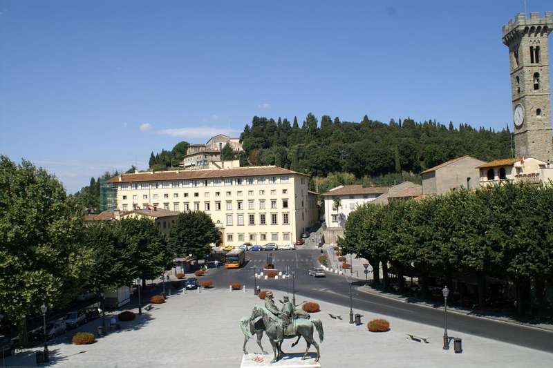 Piazza Mino da Fiesole