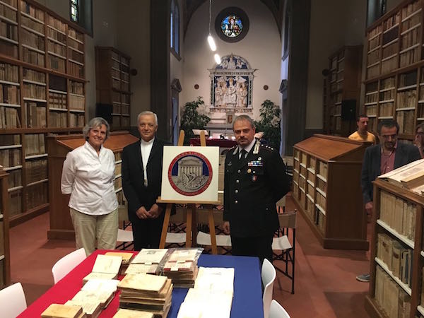 Da sin il sindaco Anna Ravoni, il vescovo di Fiesole Mario Meini, il capitano Lanfranco Disibio