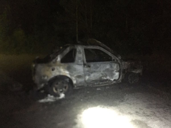 L'auto dell'Associazione Carabinieri incendiata a Grassina