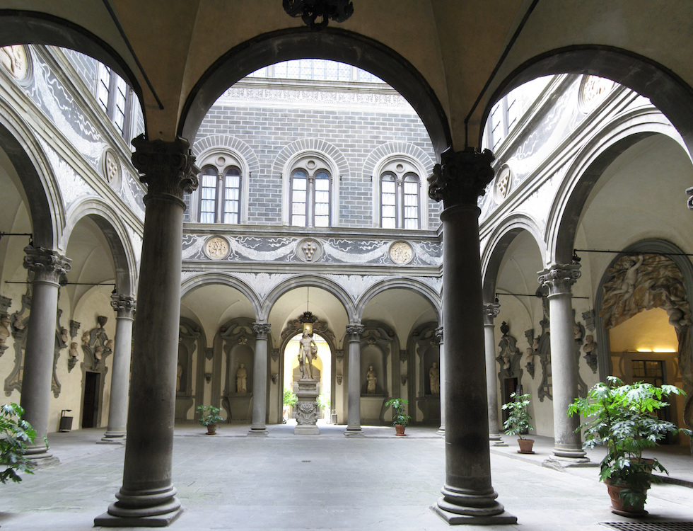 Il cortile di Michelozzo dentro Palazzo Medici Riccardi a Firenze