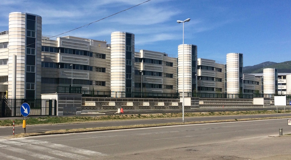 La nuova Scuola Marescialli Carabinieri in viale XI agosto a Firenze