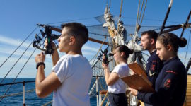 Cadetti dell'Accademia Navale su Nave Vespucci