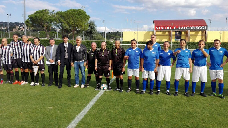 In campo le squadre dei Funzionari di Polizia e dei Veterani di Siena