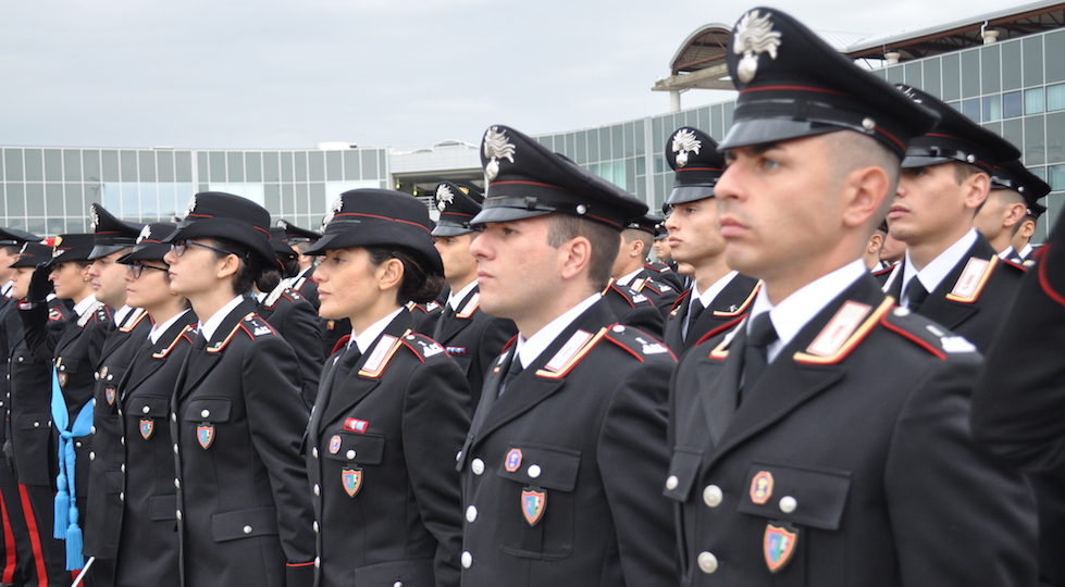 Un gruppo di allievi marescialli dei Carabinieri durante una cerimonia