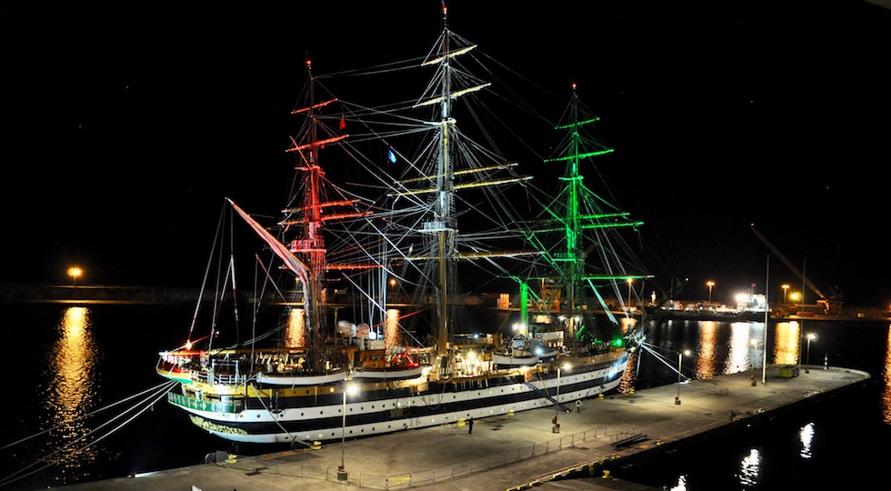 Nave Vespucci alle Azzorre