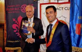 Il presidente del Consiglio Regionale della Toscana Eugenio Giani con Luca Sbranti,Rappresentante Distrettuale del Rotaract in Toscana