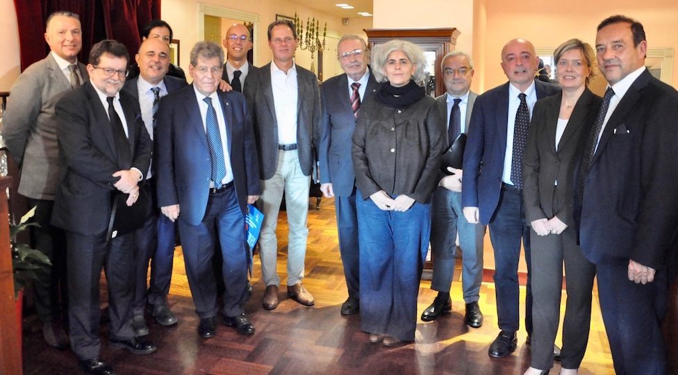 L'incontro tra rappresentanti del Corpo Consolare di Firenze e della stampa