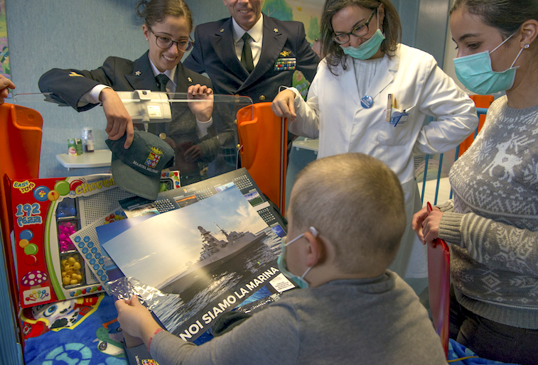 Sorrisi tra i reparti dell'ospedale Bambino Gesù