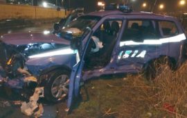 L'automezzo della Stradale dove ha perso la vita il poliziotto Fabio Baratelli a Livorno