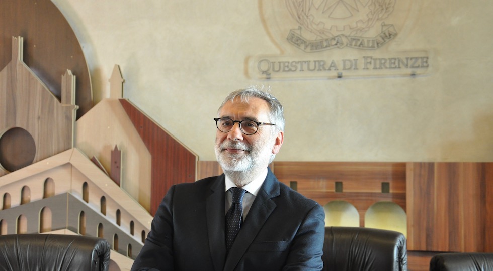 Armando Nanei al suo arrivo alla Questura di Firenze