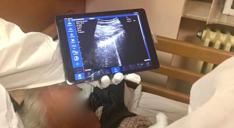 Una ecografia polmonare può evidenziare se un paziente è colpito da Coronavirus