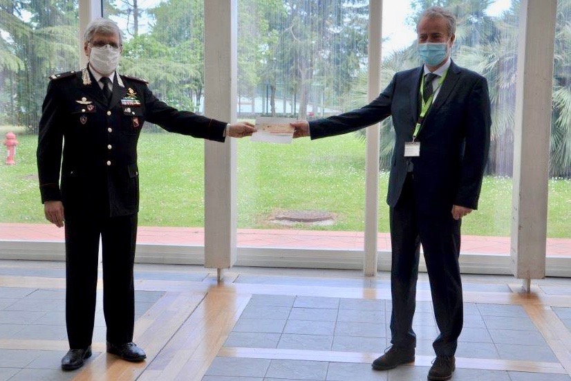 Il generale Massimo Masciulli e il direttore del Meyer Alberto Zanobini