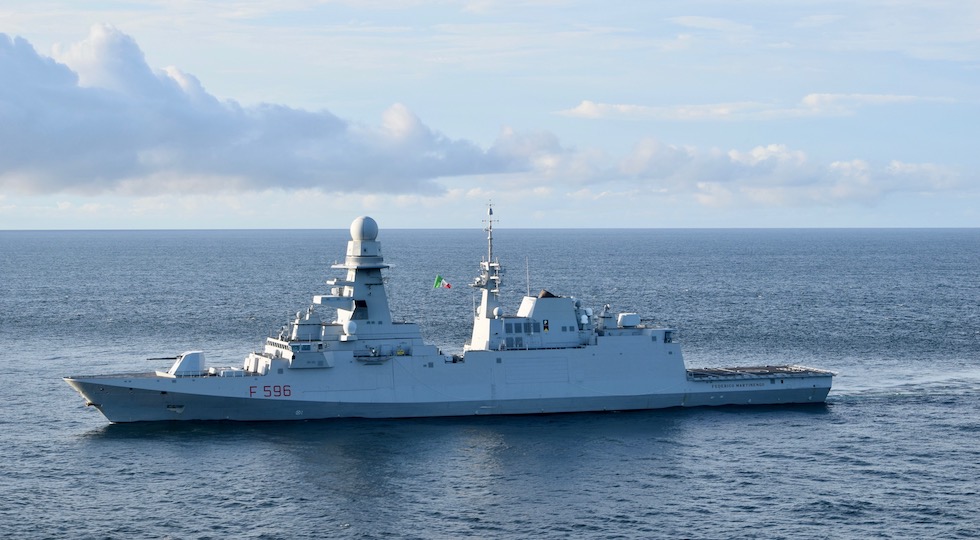 La fregata Martinengo in operazioni