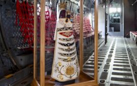 L'effigie della Madonna di Loreto a bordo di un velivolo dell'Aeronautica Militare