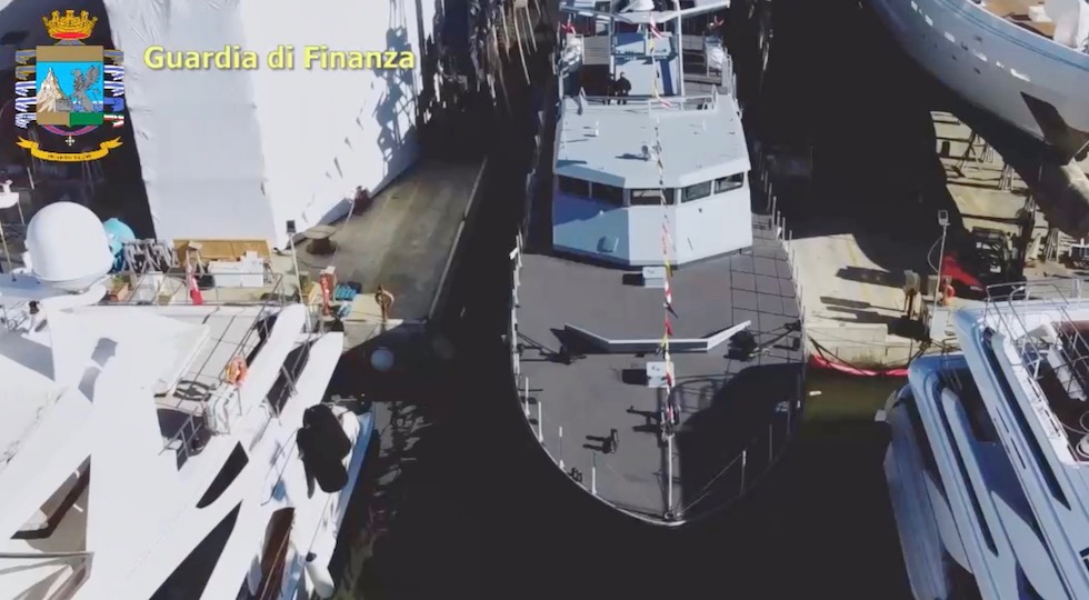 Il varo del pattugliatore veloce Tenente Petrucci della GdF