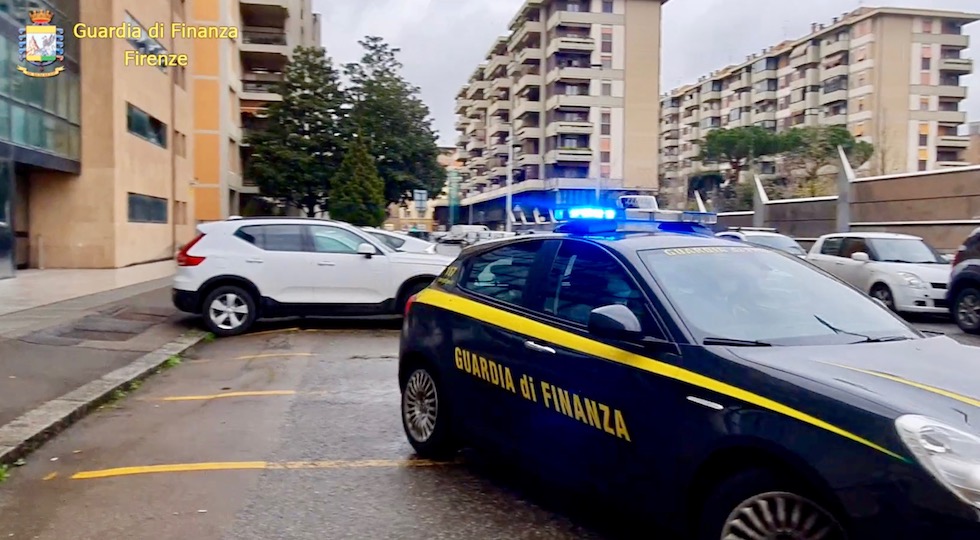 La Guardia di Finanza di Firenze ha fatto luce su un caso di caporalato cinese