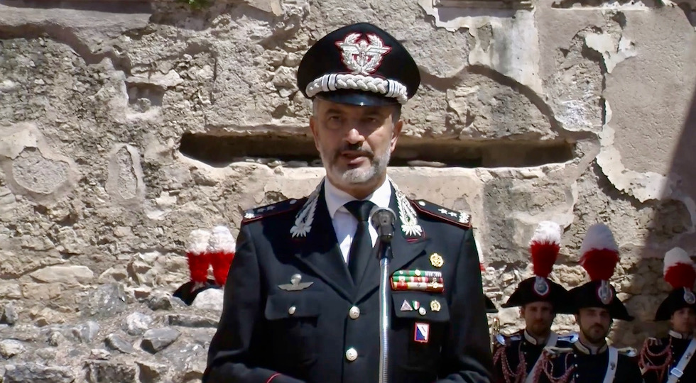 Il generale Maurizio Stefanizzi nuovo comandante della Scuola Marescialli dei Carabinieri (Foto da video IrpiniaNews)