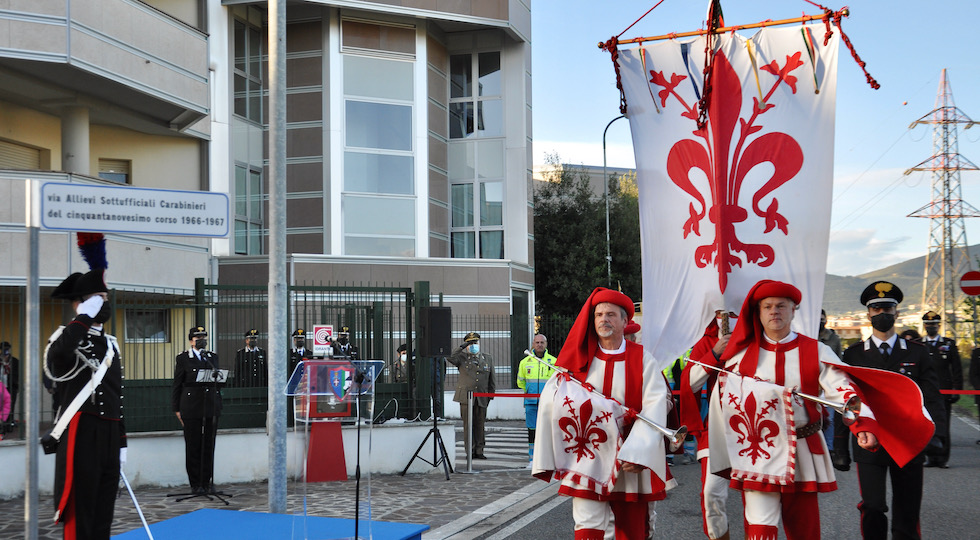La nuova strada a Firenze per i Carabinieri che intervennero durante l'alluvione del 1966