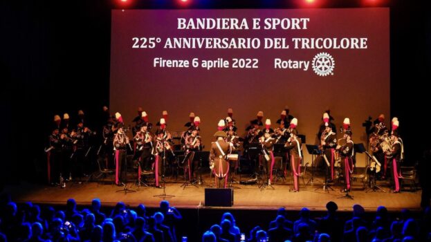 La fanfara della Scuola Marescialli e Brigadieri dei Carabinieri alla festa della bandiera 2022 al Tuscany Hall