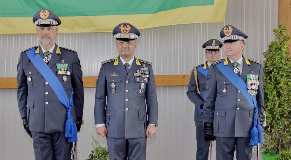 Da sin i generali Ignazio Gibilaro, Giuseppe Zafarana e Michele Carbone