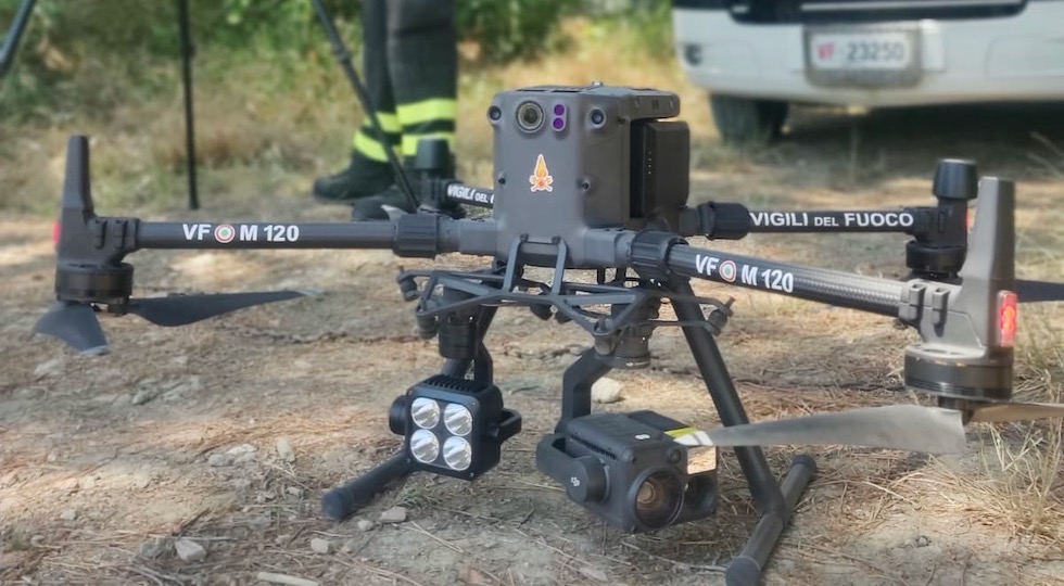 Il drone dei Vigili del Fuoco della Toscana che ha permesso il salvataggio di una donna dispersa in Mugello