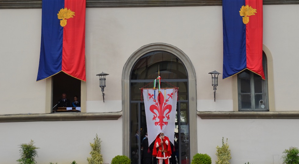 Il Gonfalone di Firenze alla Festa dei Carabinieri 2022