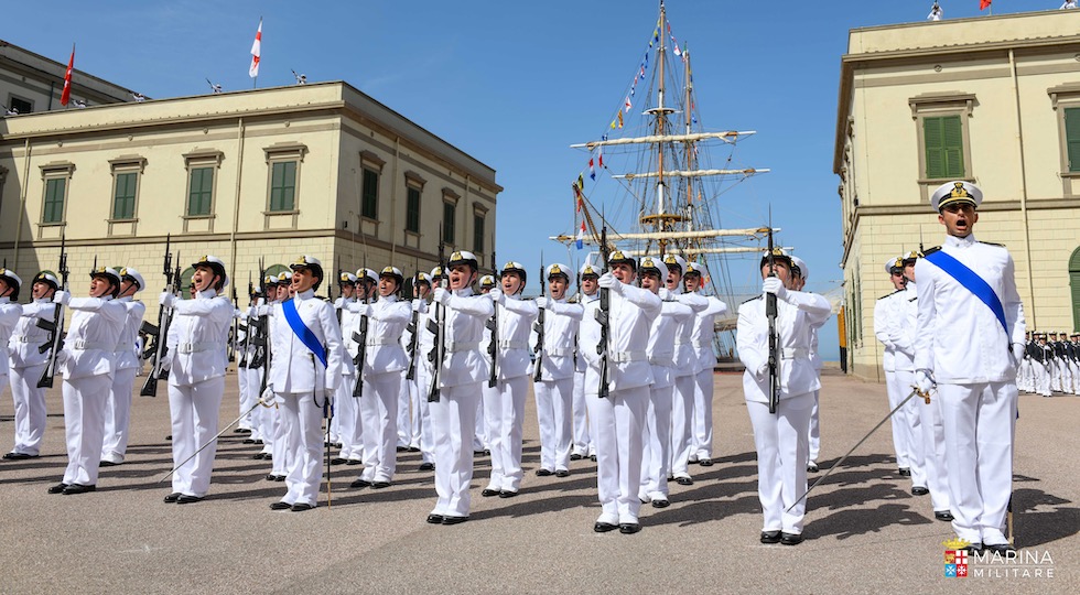 Il giuramento degli allievi del 23° Corso AUFP Capitanerie di Porto