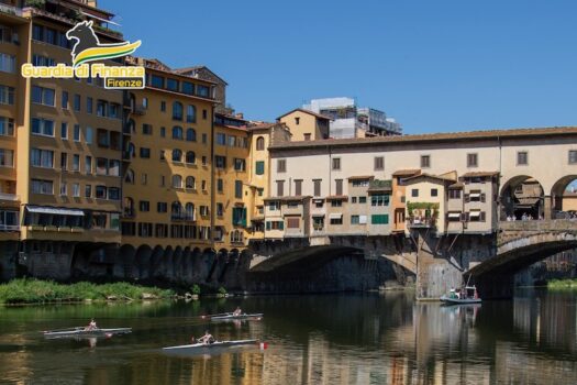 La regata in Arno per «250 Sprint #NOBULLISMO» 2022