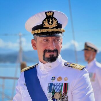 Capitano di vascello Luigi Romagnoli comandante di Nave Vespucci dal 12 settembre 2022