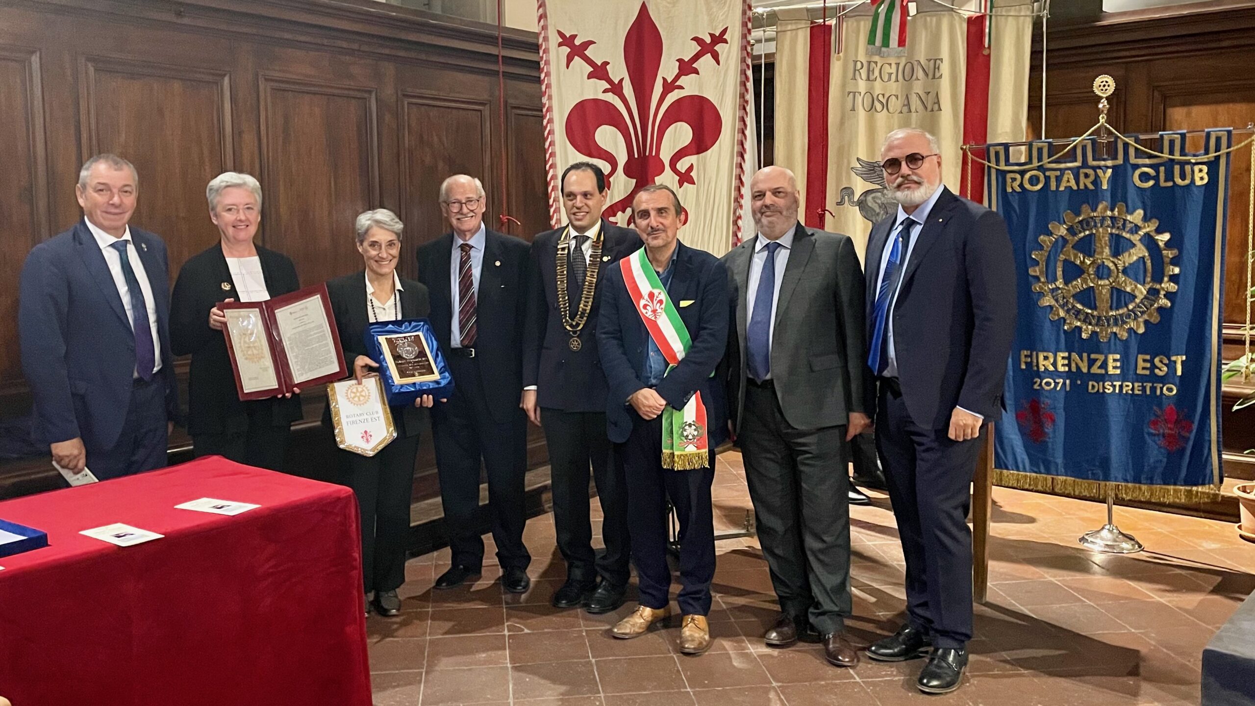 Premio Columbus 2022 del Rotary Firenze Est alla Arte della Seta Lisio