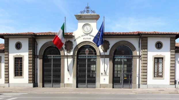La sede dello Stabilimento Chimico Farmaceutico Militare a Firenze