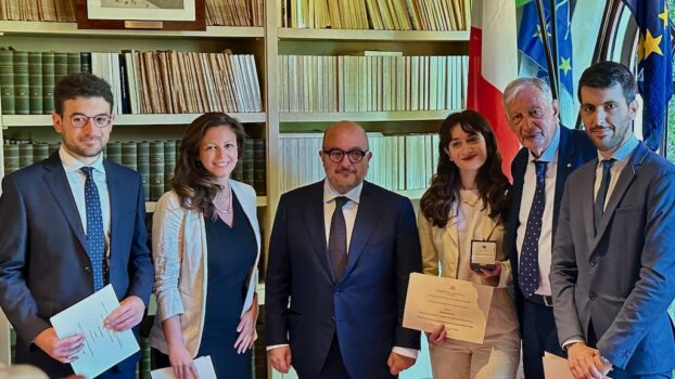 Da sin. Giuseppe Grieco, Nicoletta Laurenti Collino, il ministro Gennaro Sangiuliano, Matilde Esposito, il professor Cosimo Ceccuti e Giovanni Brunetti, alla consegna del Premio Spadolini Nuova Antologia 2022