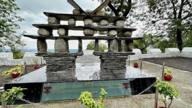 Il monumento a Yol in India dedicato ai militari italiani prigionieri di guerra fino al 1946