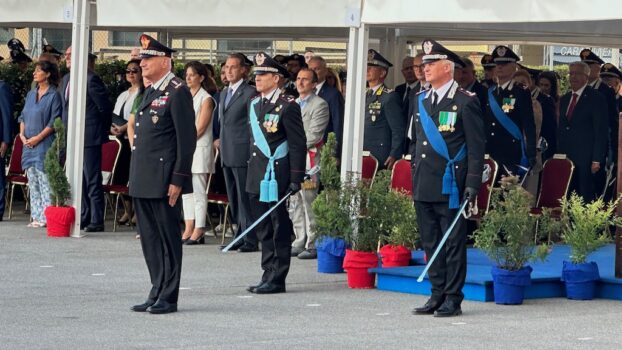 La cerimonia è stata presieduta dal generale di corpo d'armata Enzo Bernardini (al centro)