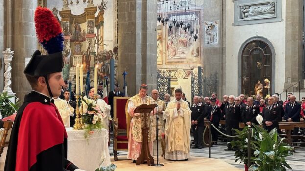 La funzione religiosa per la Virgo Fidelis 2023 in Santa Maria Novella a Firenze