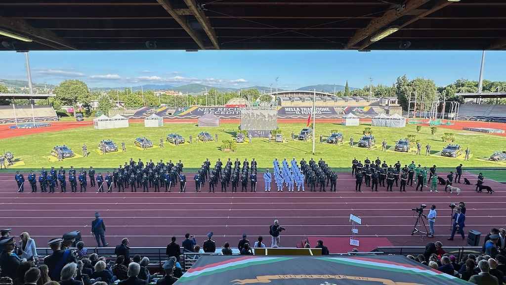 La cerimonia per il 250° della Guardia di Finanza allo Stadio Ridolfi di Firenze