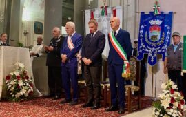 da sin il generale Teo Luzi, il presidente Eugenio Giani, il ministro Francesco Lollobrigida, il sindaco di Reggello Piero Giunti