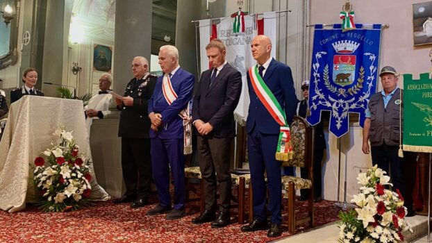 da sin il generale Teo Luzi, il presidente Eugenio Giani, il ministro Francesco Lollobrigida, il sindaco di Reggello Piero Giunti