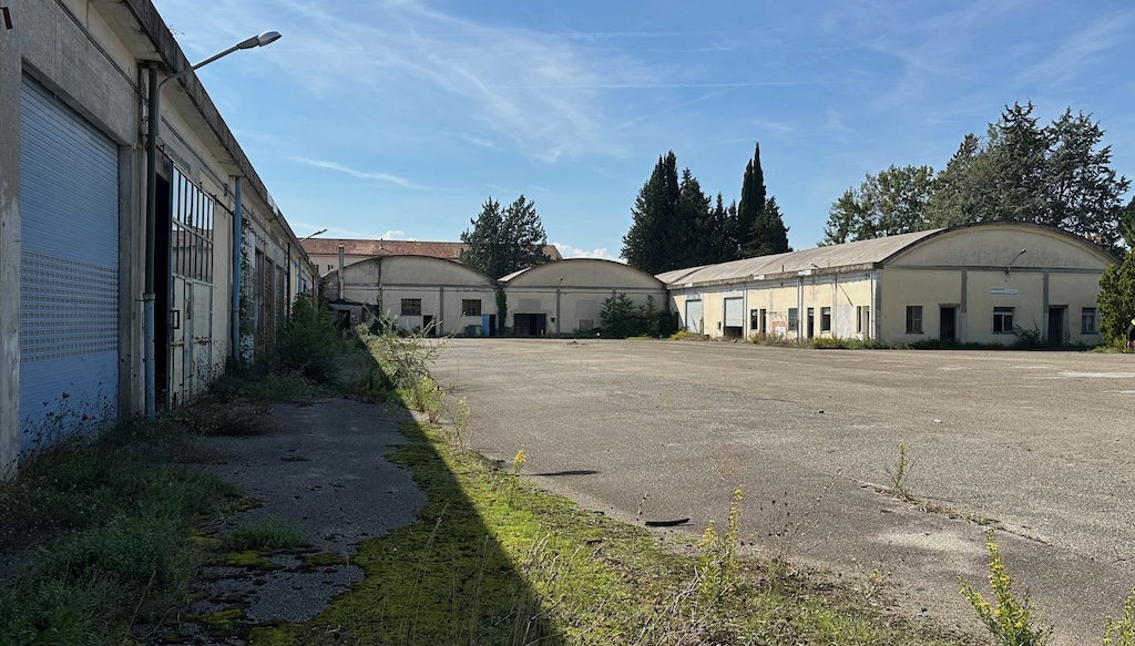 Una delle superfici al Gignoro, da ricostruire, dove si trasferiranno i Vigili del Fuoco