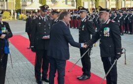 Consegna di encomi alla Festa dei Carabinieri 2026 a Firenze