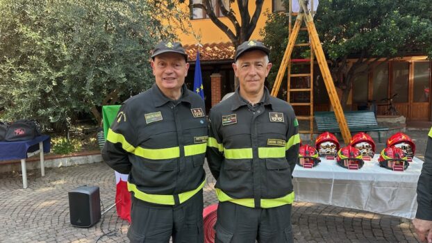 Da sin. il direttore regionale per la Toscana dei VV.F. Marco Frezza e il nuovo comandante di Firenze Ugo D'Anna