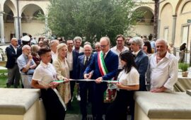 Il taglio del nastro di Cortonantiquaria 2026